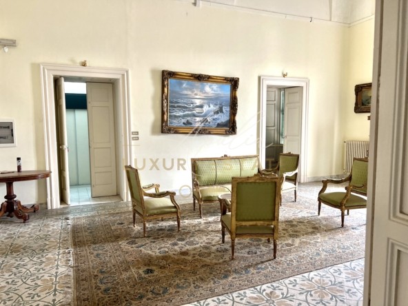 27 Palazzo Ostuni