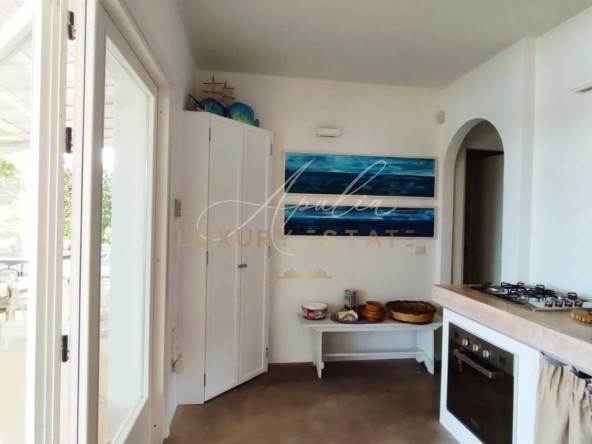 39 Villa B