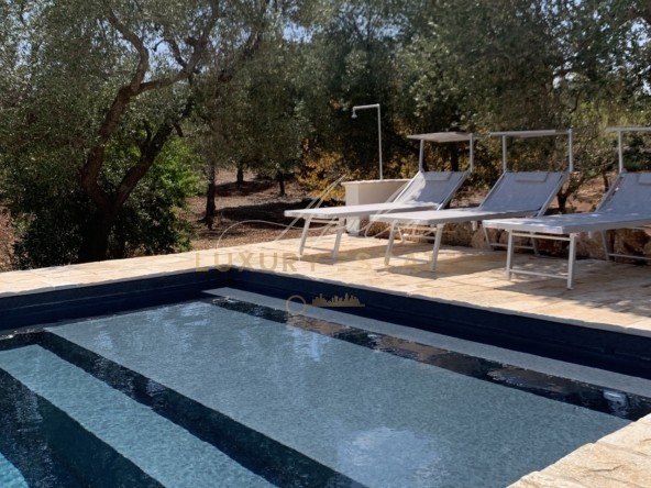 21Valle d'Itria villa con trullo