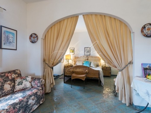 34 La Reginetta
